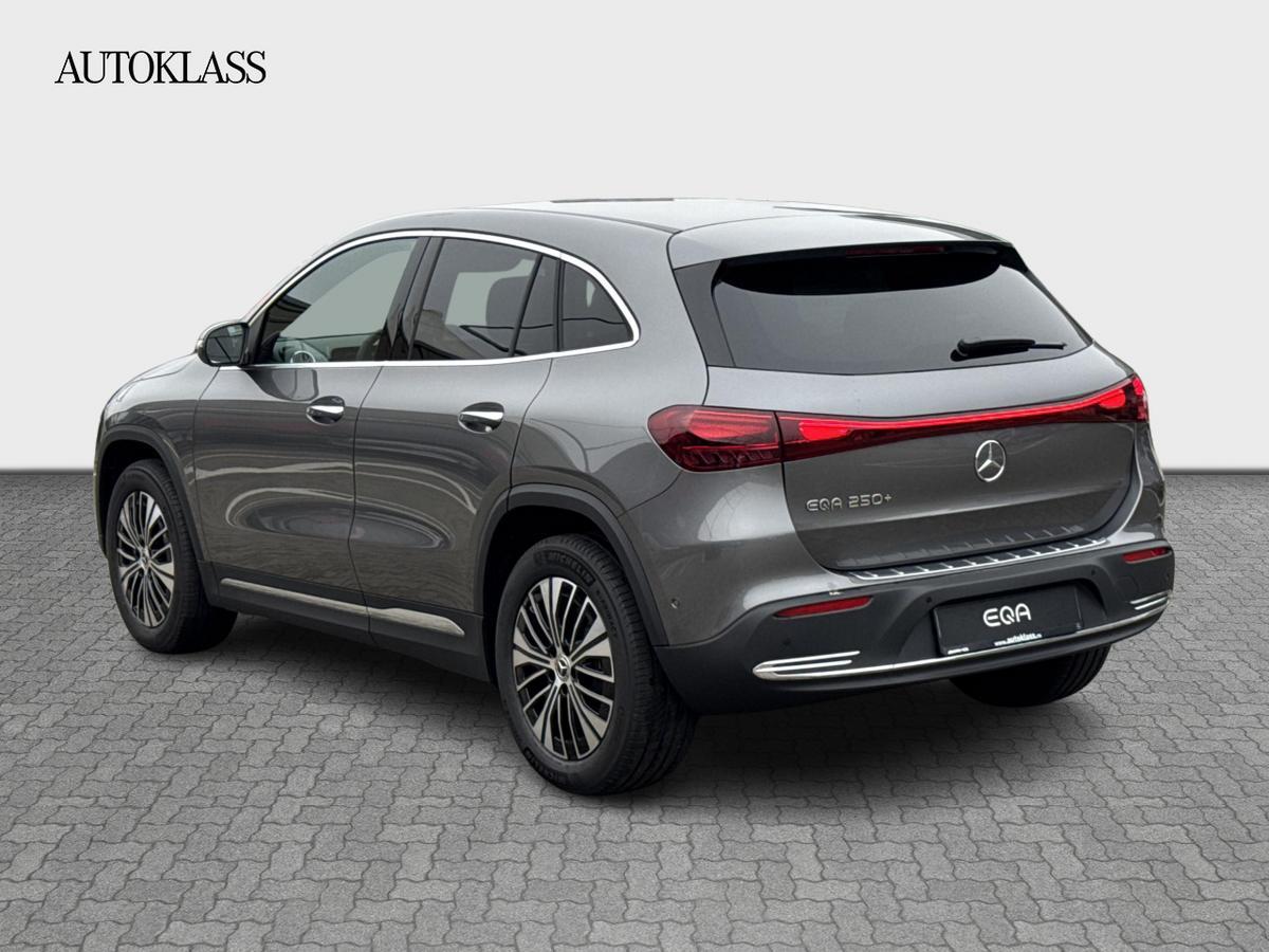 MERCEDES-BENZ EQA EQA 250+