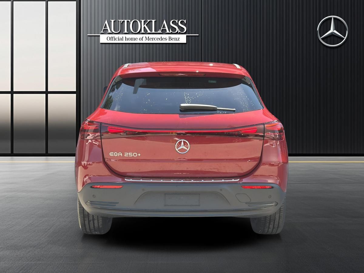MERCEDES-BENZ EQA 250+
