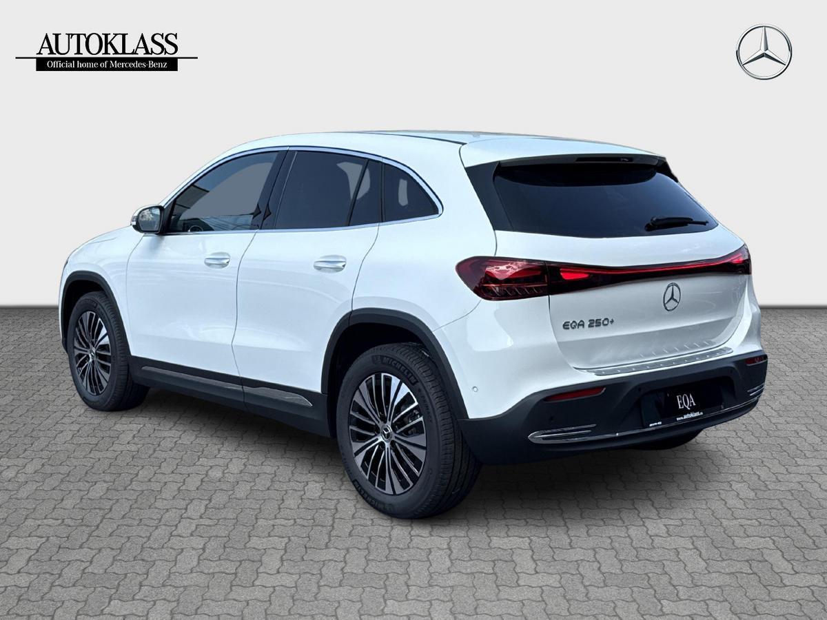MERCEDES-BENZ EQA 250+