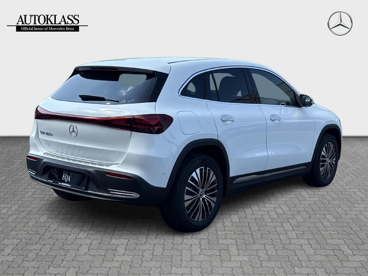 MERCEDES-BENZ EQA 250+