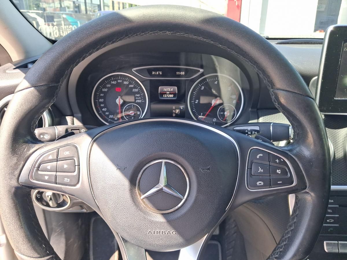 MERCEDES-BENZ CLASA A A 200 D