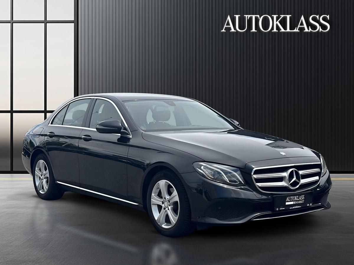 MERCEDES-BENZ CLASA E E 220 D Limuzina