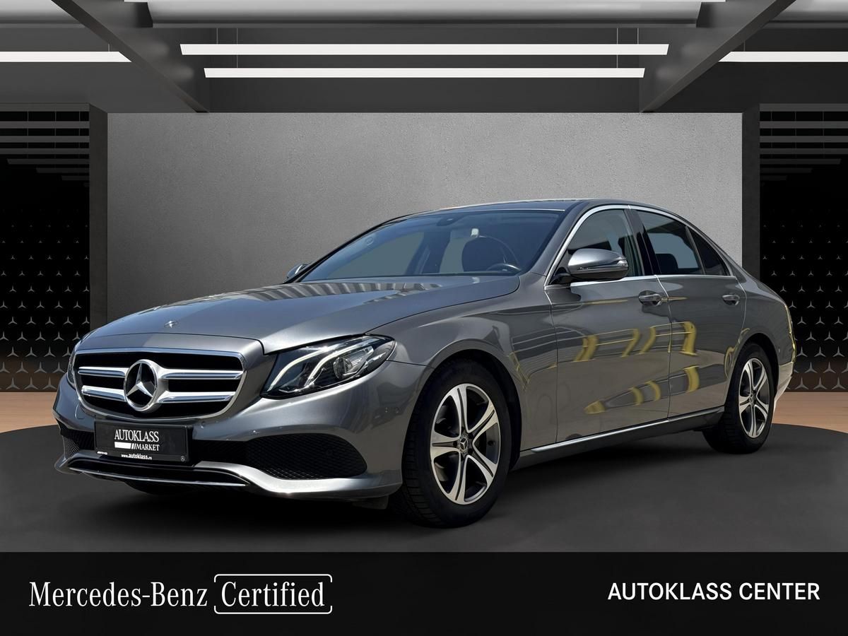 MERCEDES-BENZ CLASA E E 200