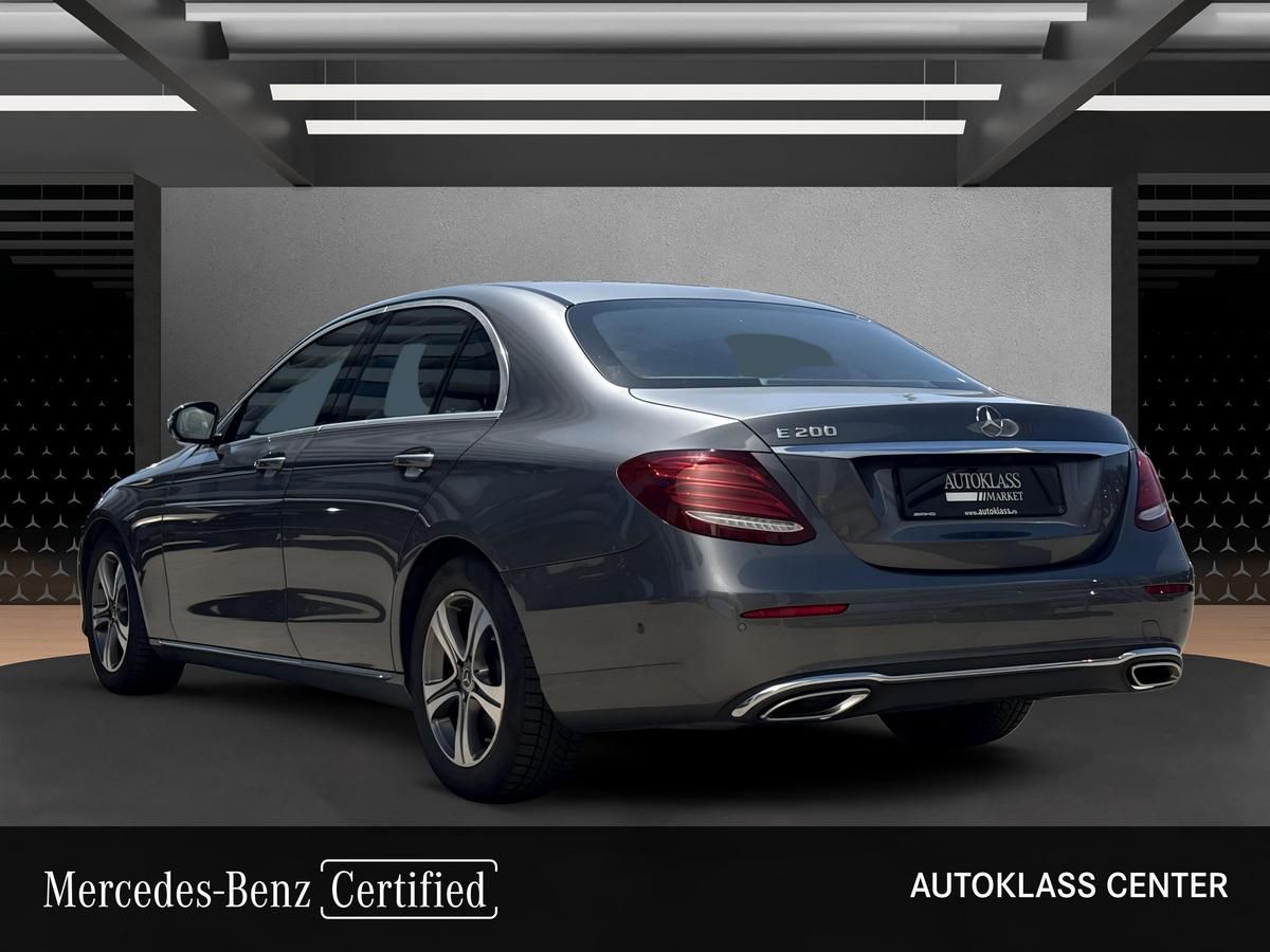 MERCEDES-BENZ CLASA E E 200