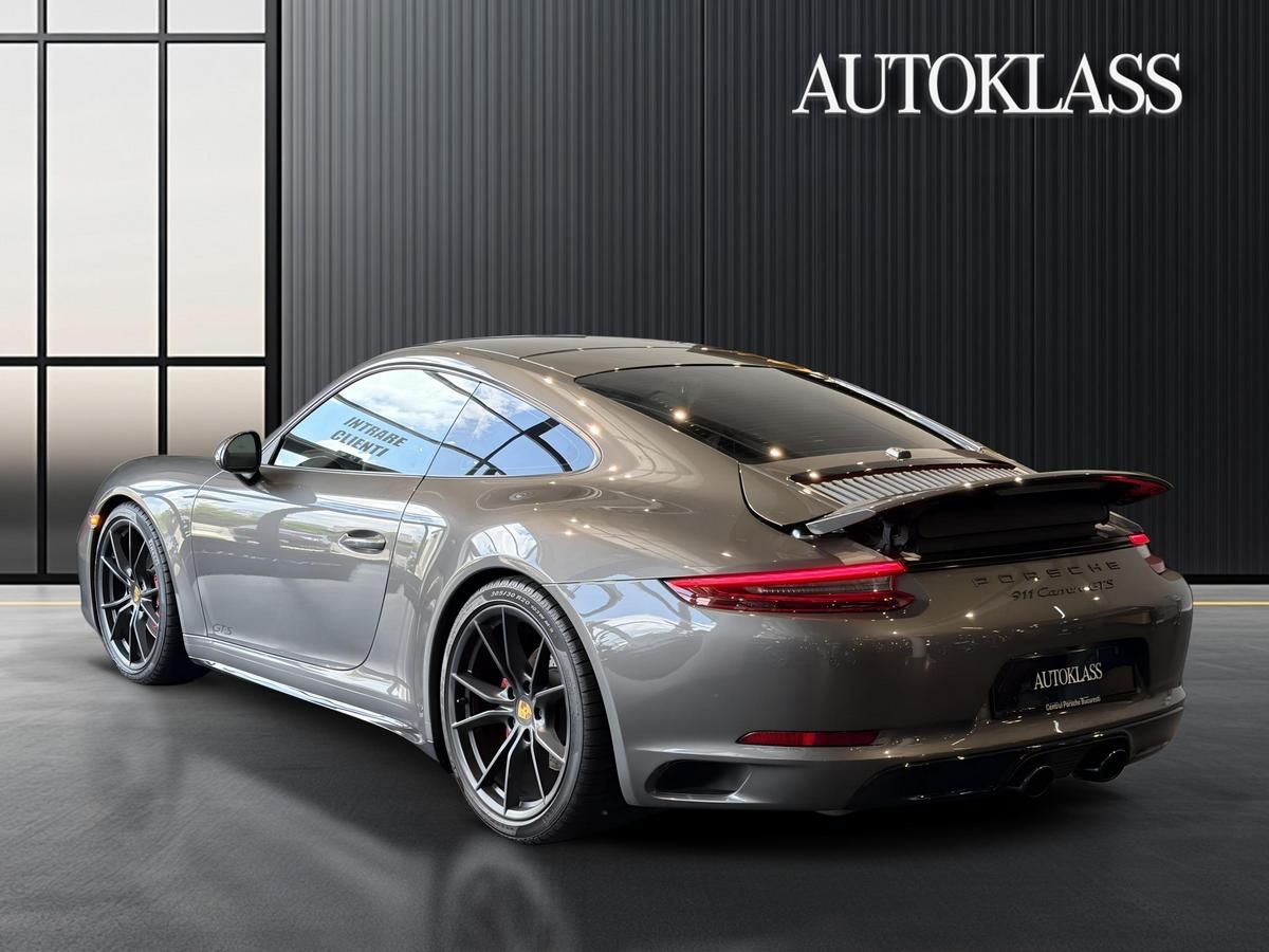 PORSCHE 911 PORSCHE 911 CARRERA 4 GTS