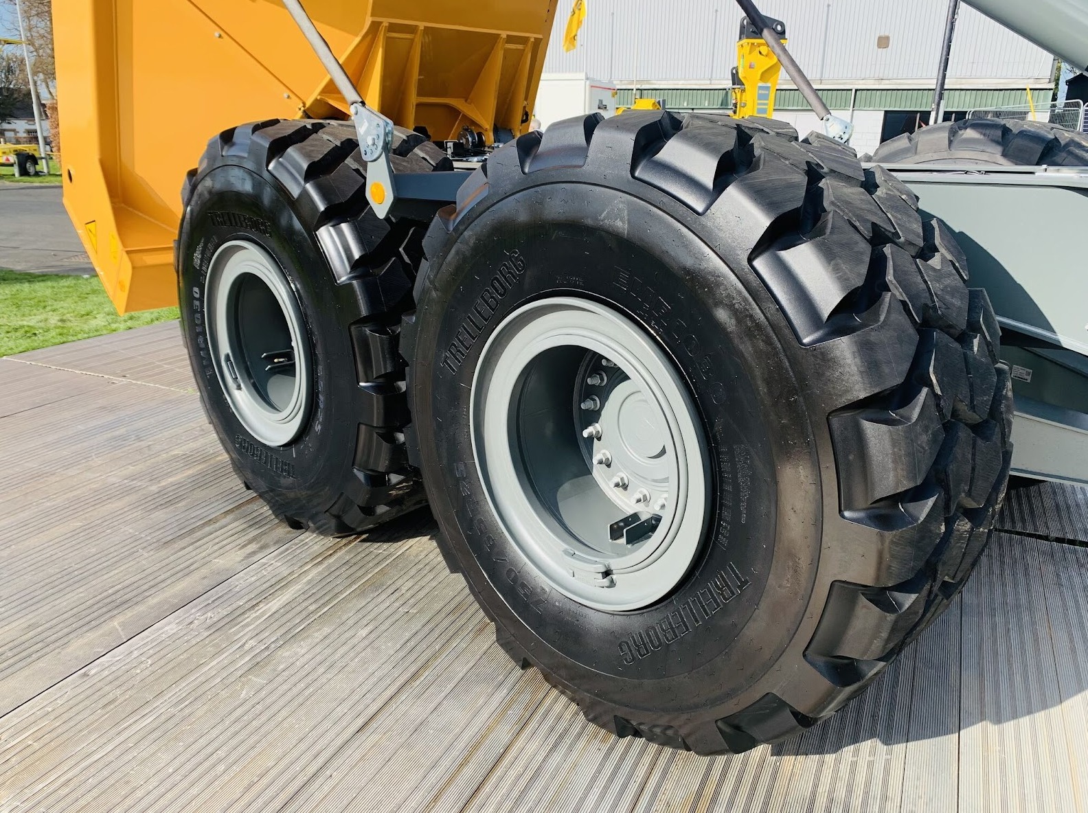 Anvelope Industriale  17.5R25 176A2/157B Trelleborg EMR 1030 TL  , [4],autopneu.ro