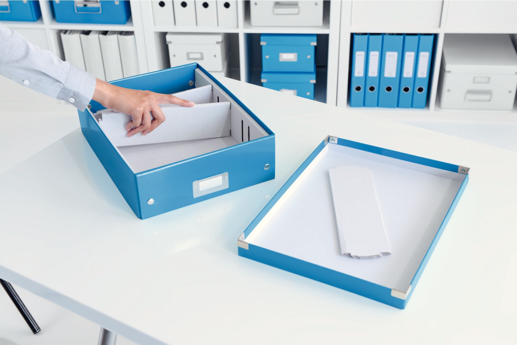 Cutie organizer medie albastra click&store leitz [3]
