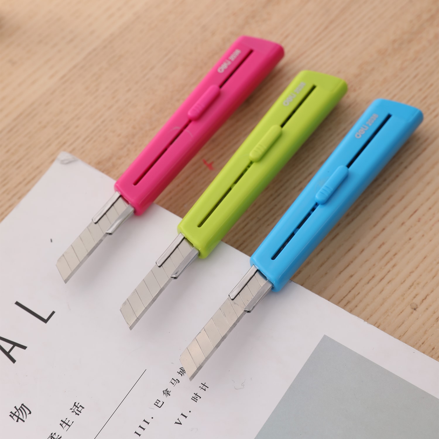 Cutter mic cu sina si protectie lama modern deli [3]