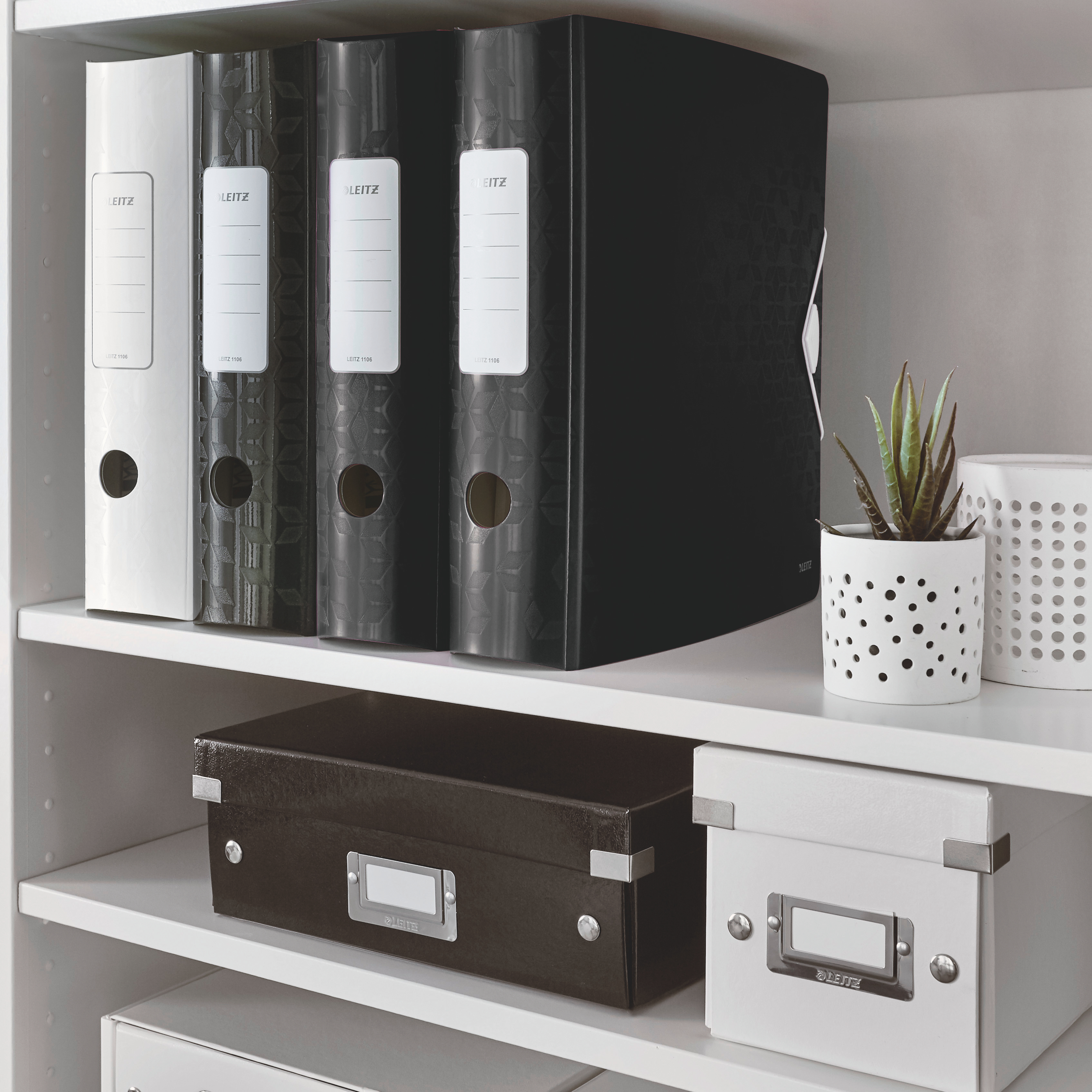 Biblioraft plastifiat 8.2 cm 180grade negru active wow leitz [2]