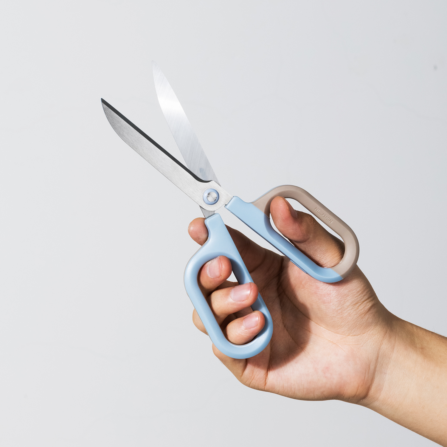 Foarfeca birou 18cm bicolora bleu-crem nusign deli [4]