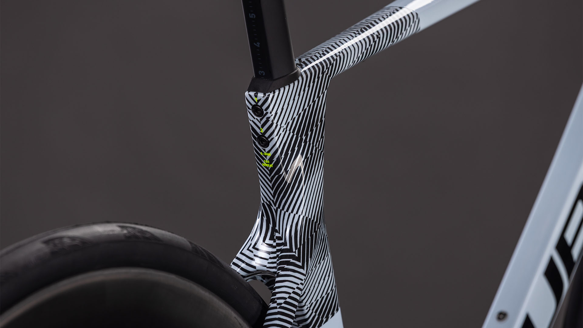 BICICLETA CUBE AGREE C:62 RACE GLACIER BLACK 2026 60 cm [2]