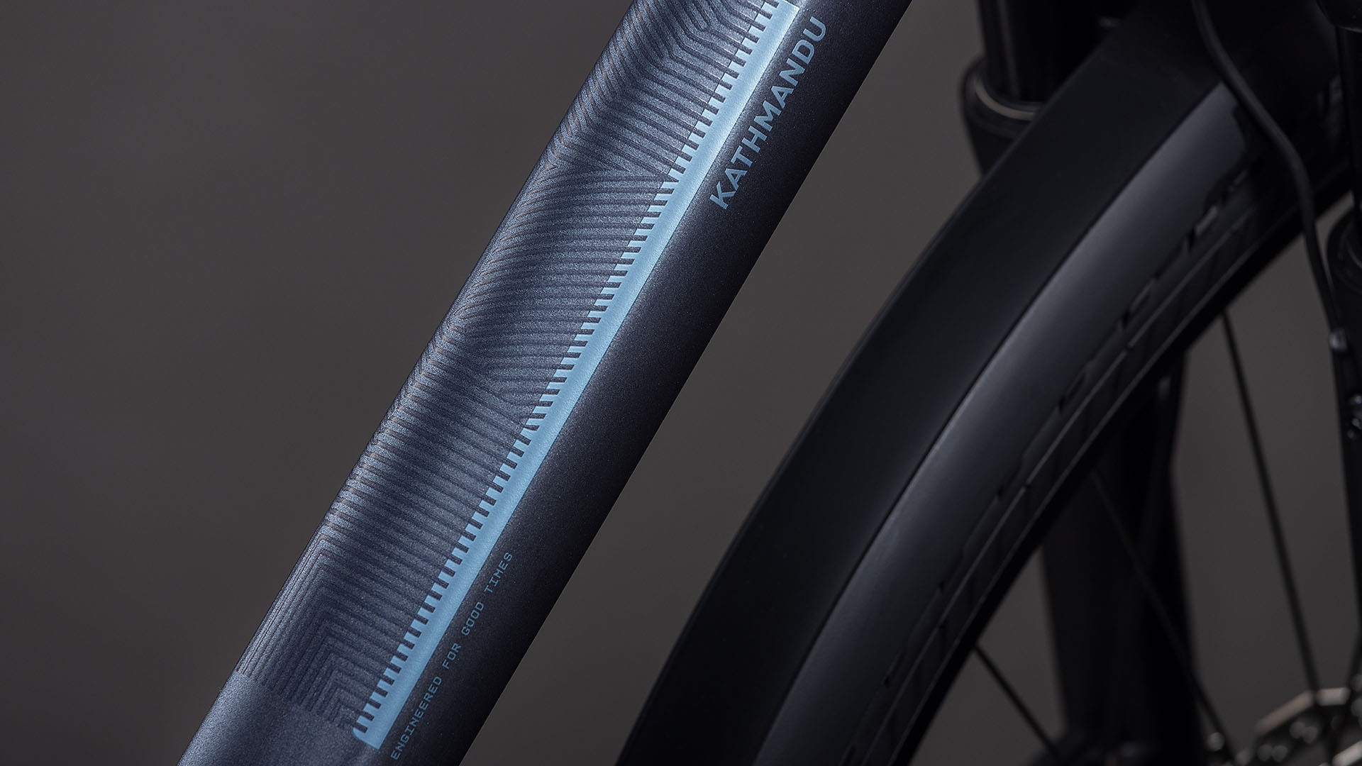 BICICLETA CUBE KATHMANDU EXC METALLICGREY CHROME 2026 58 cm [2]