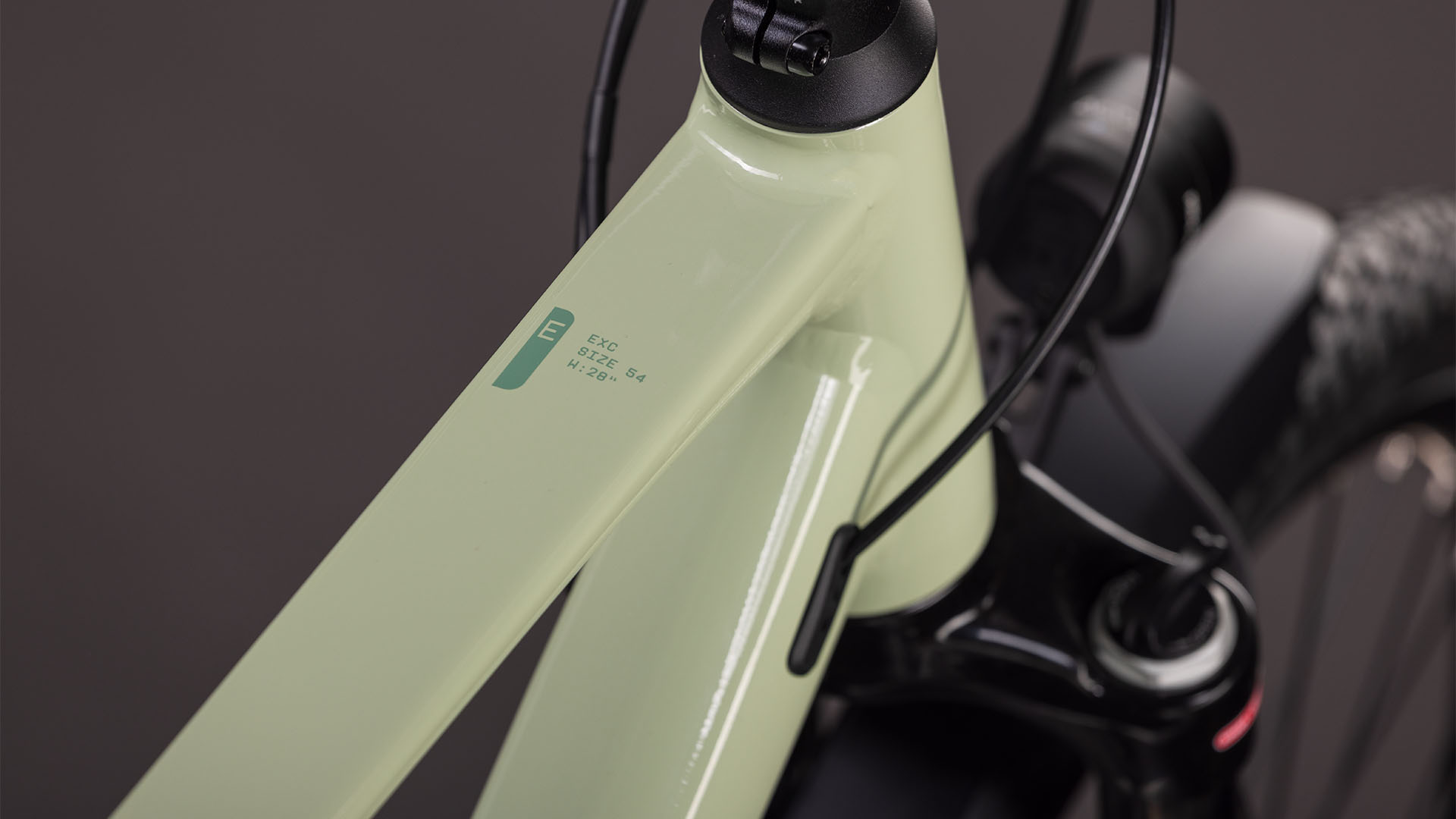 BICICLETA CUBE KATHMANDU EXC PEA GREY 2026 58 cm [1]