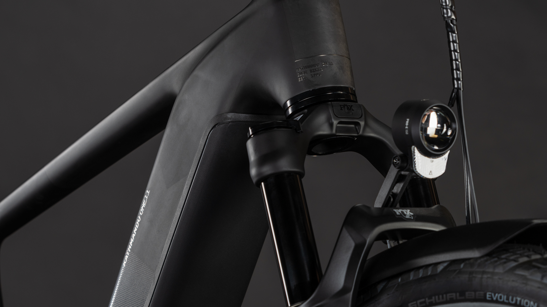 BICICLETA CUBE KATHMANDU HYBRID ONE11 HPC SLT 800 CARBON SILVERDUST 2026 58 cm [2]