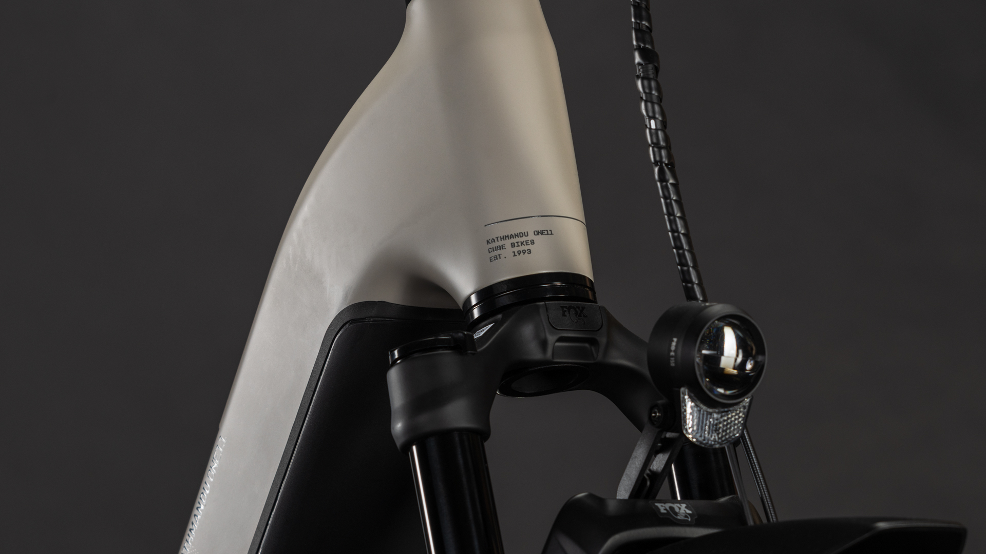 BICICLETA CUBE KATHMANDU HYBRID ONE11 HPC SLT 800 EASY ENTRY GLINTSAND OATGREY 2026 54 cm [4]