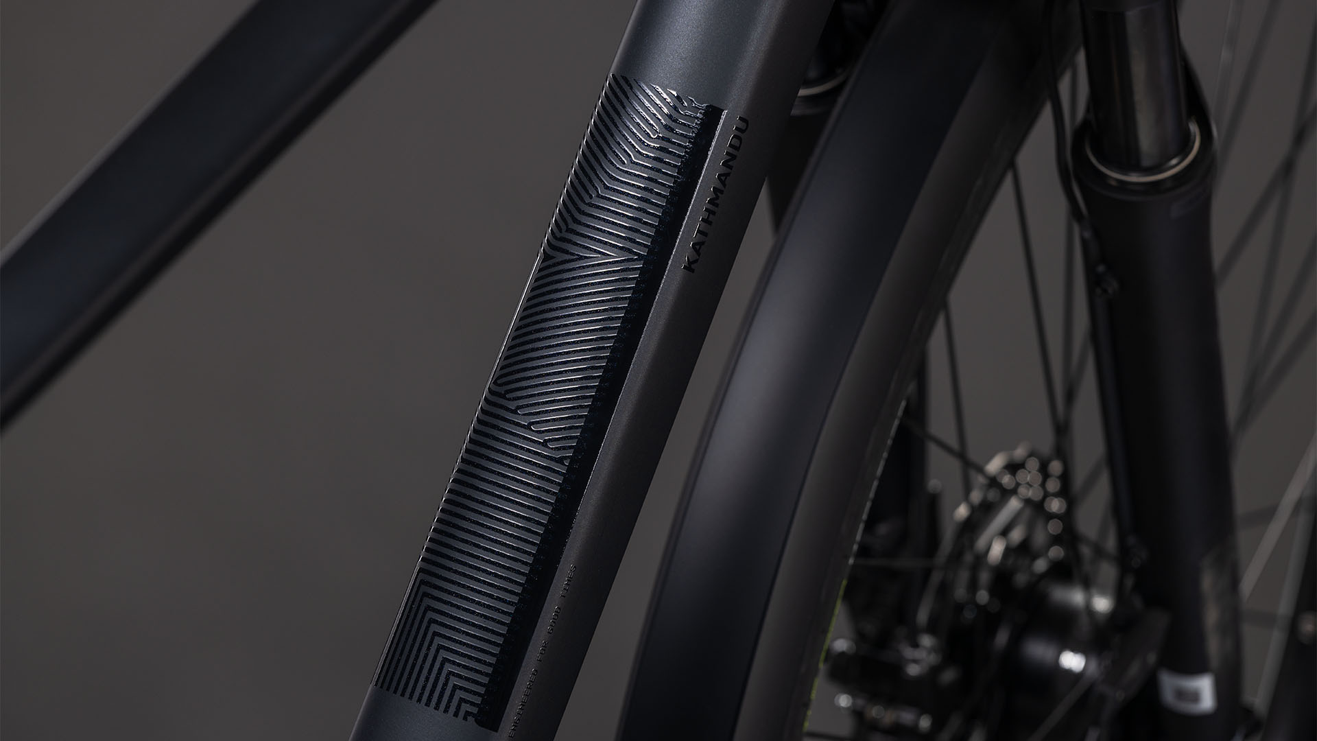 BICICLETA CUBE KATHMANDU PRO COAL BLACK 2026 58 cm [2]