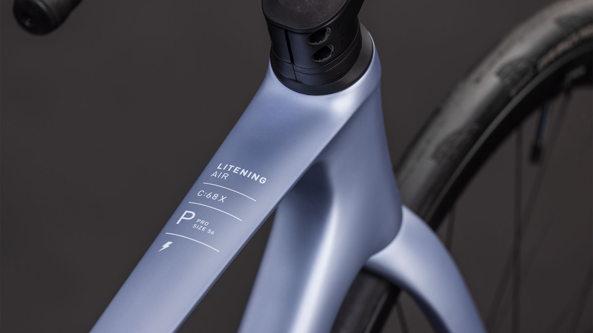 BICICLETA CUBE LITENING AIR C:68X PRO SKYSCRAPER WHITE 2026 54 cm [1]