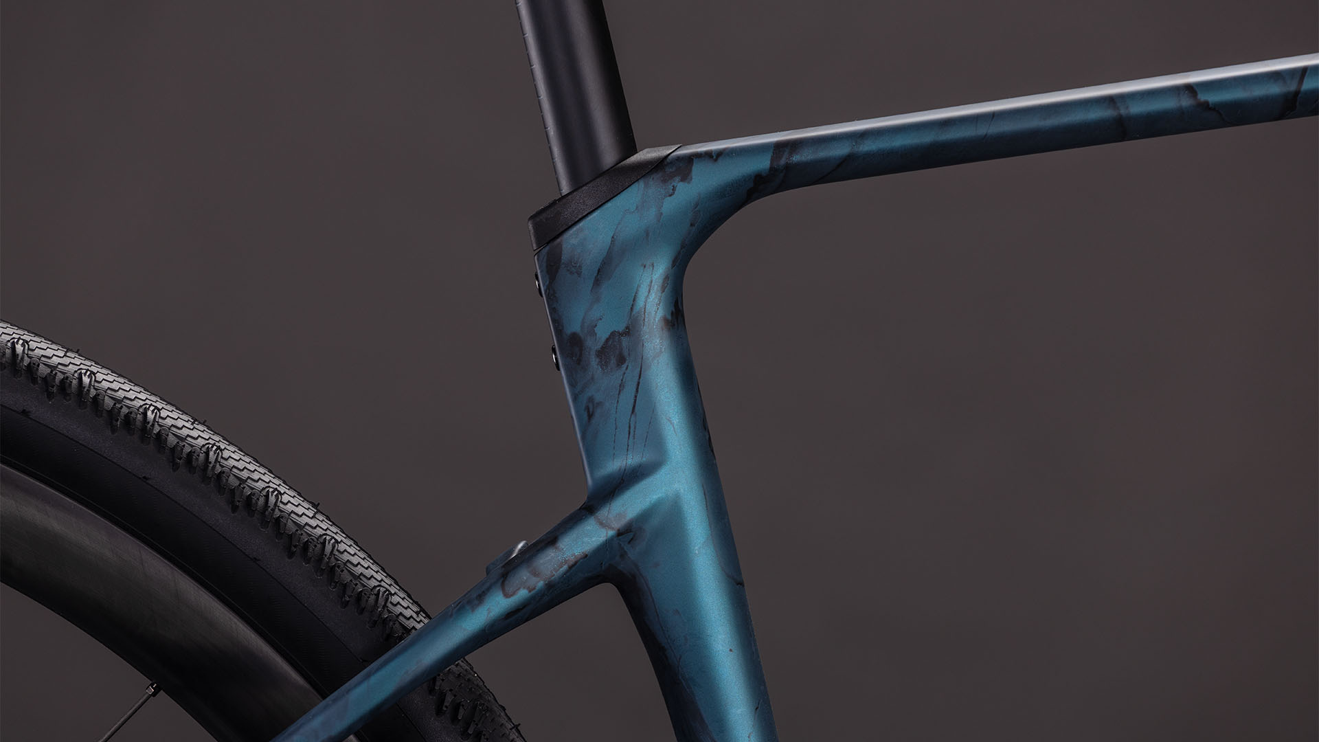 BICICLETA CUBE NUROAD C:62 SLT ROYALGREEN FUME 2026 L [4]