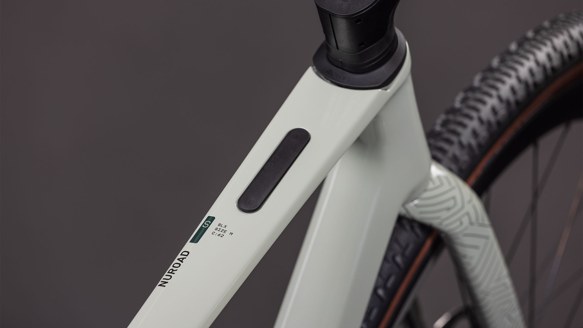 BICICLETA CUBE NUROAD C:62 SLX REEDBEIGE CHROME 2026 M [1]