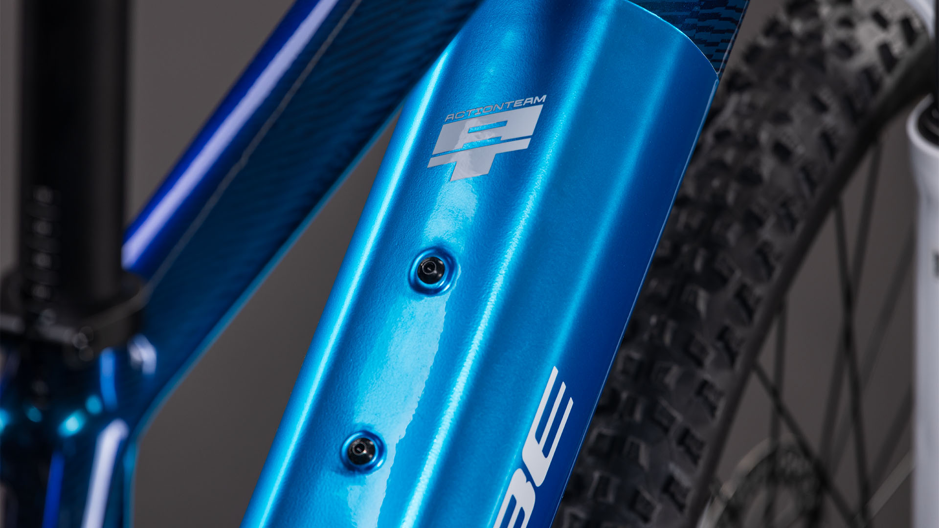 BICICLETA ELECTRICA CUBE ACID 240 HYBRID ROOKIE PRO 400X ACTIONTEAM 2026 24inch [2]