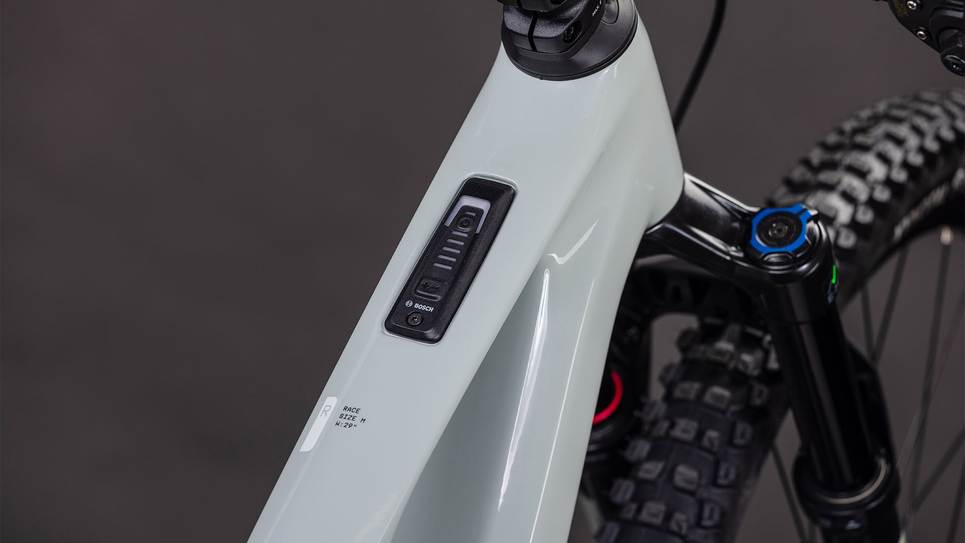 BICICLETA ELECTRICA CUBE AMS HYBRID ONE44 C:62 RACE 400X REEDBEIGE BLACK 2026 S [2]