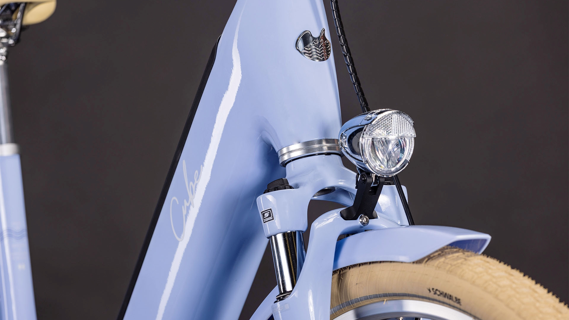 BICICLETA ELECTRICA CUBE ARUBA HYBRID 600 EASY ENTRY BLUEBLOSSOM CREME 2026 58 cm [4]