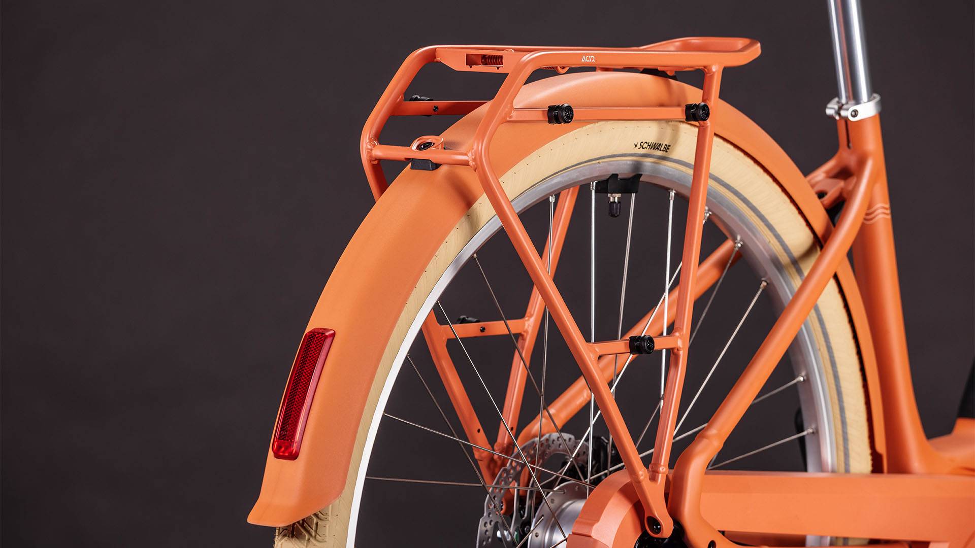 BICICLETA ELECTRICA CUBE ARUBA HYBRID 600 EASY ENTRY PAPAYA CREME 2026 46 cm [2]