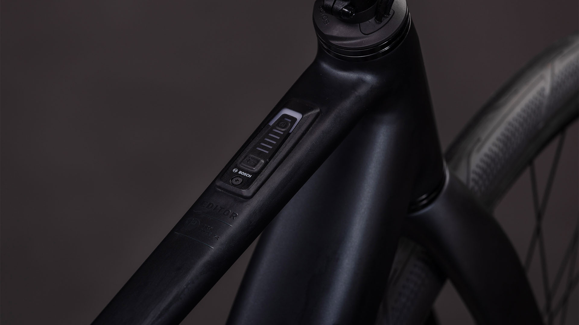 BICICLETA ELECTRICA CUBE EDITOR HYBRID PRO 400X COAL PRISM 2026 58 cm [1]