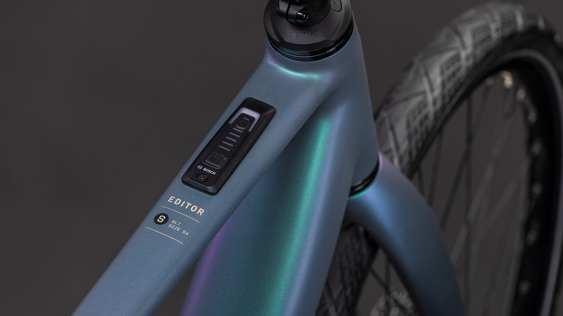 BICICLETA ELECTRICA CUBE EDITOR HYBRID SLT 400X SMARAGDGREY PRISM 2026 58 cm [1]