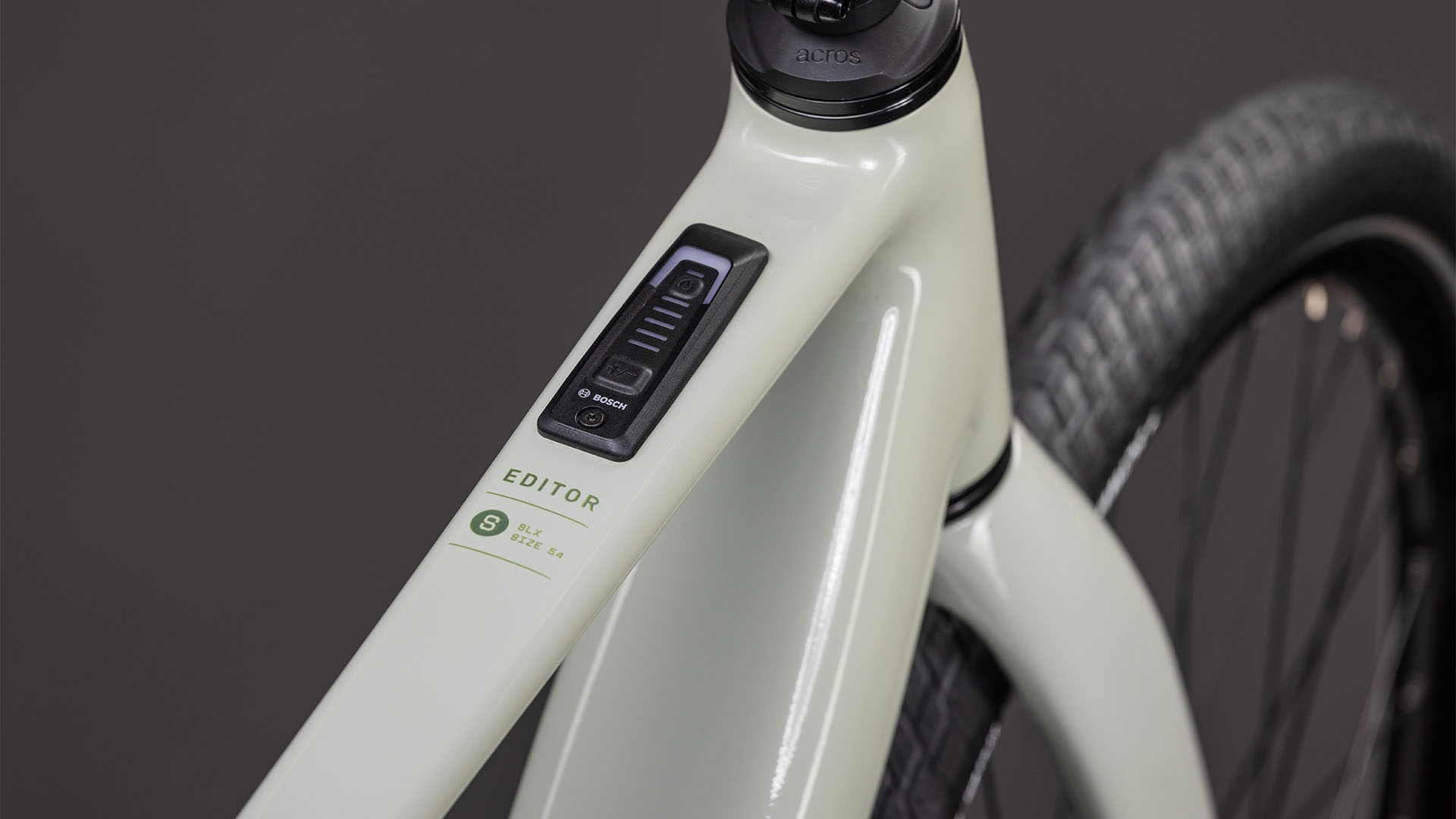 BICICLETA ELECTRICA CUBE EDITOR HYBRID SLX 400X REEDBEIGE CHROME 2026 62 cm [1]