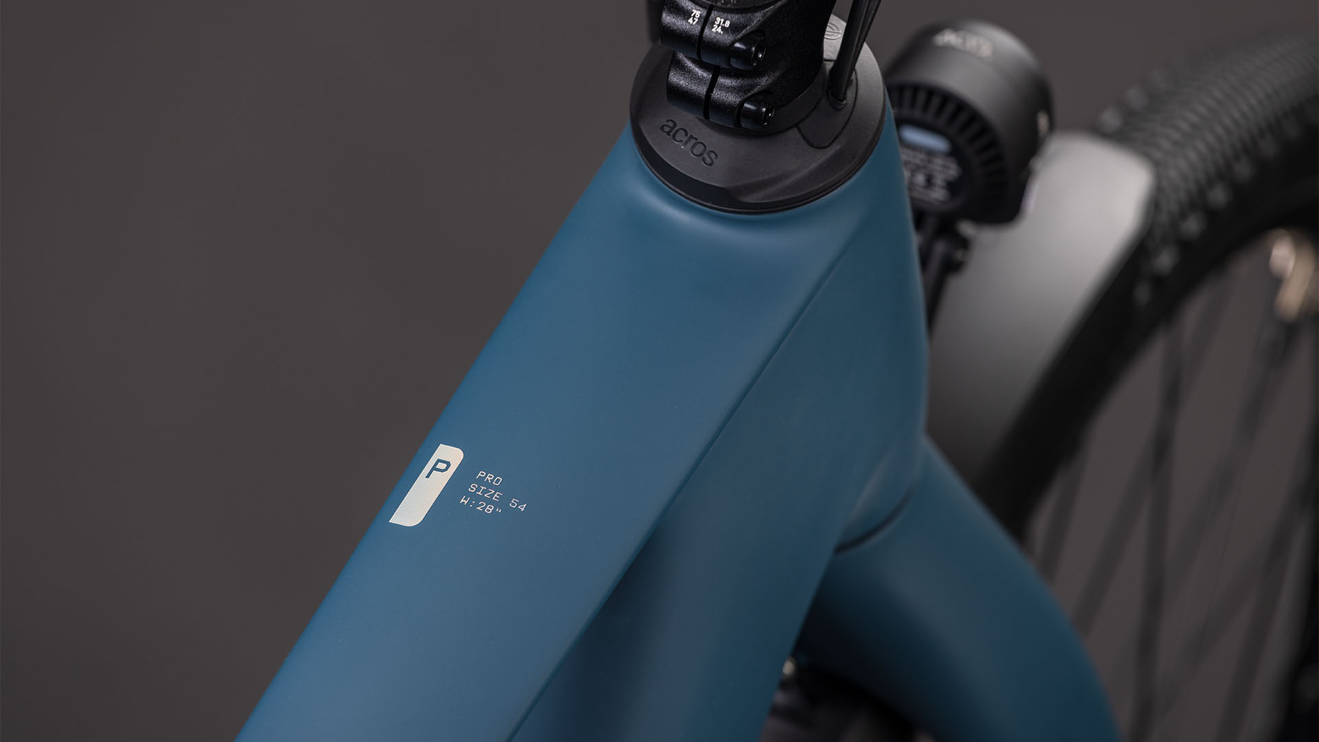 BICICLETA ELECTRICA CUBE KATHMANDU HYBRID C:62 PRO 400X SPECTRALBLUE PRISM 2026 54 cm [1]