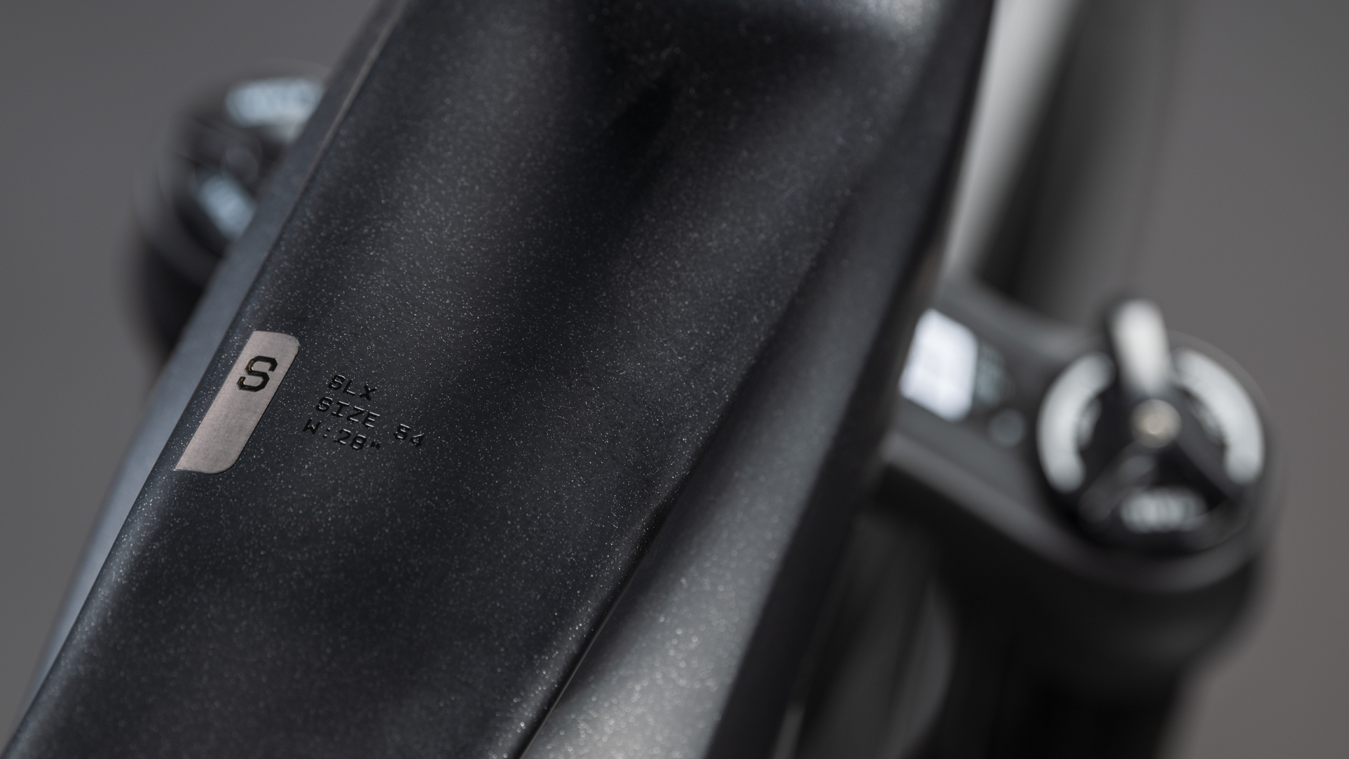 BICICLETA ELECTRICA CUBE KATHMANDU HYBRID SLX 800 SILVERDUST CHROME 2026 62 cm [1]