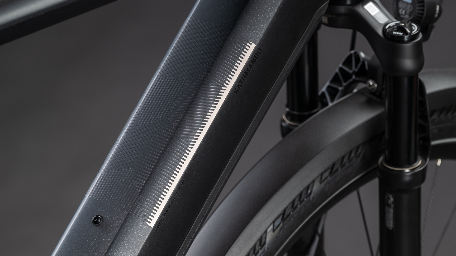 BICICLETA ELECTRICA CUBE KATHMANDU HYBRID SLX 800 SILVERDUST CHROME 2026 62 cm [2]