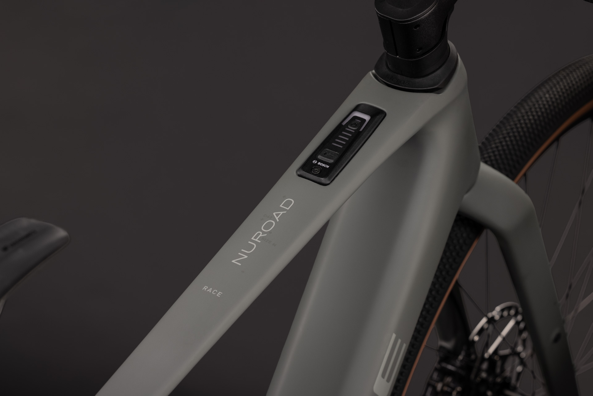 BICICLETA ELECTRICA CUBE NUROAD HYBRID C:62 RACE 400X OLDGREY GREY 2027 XL [1]