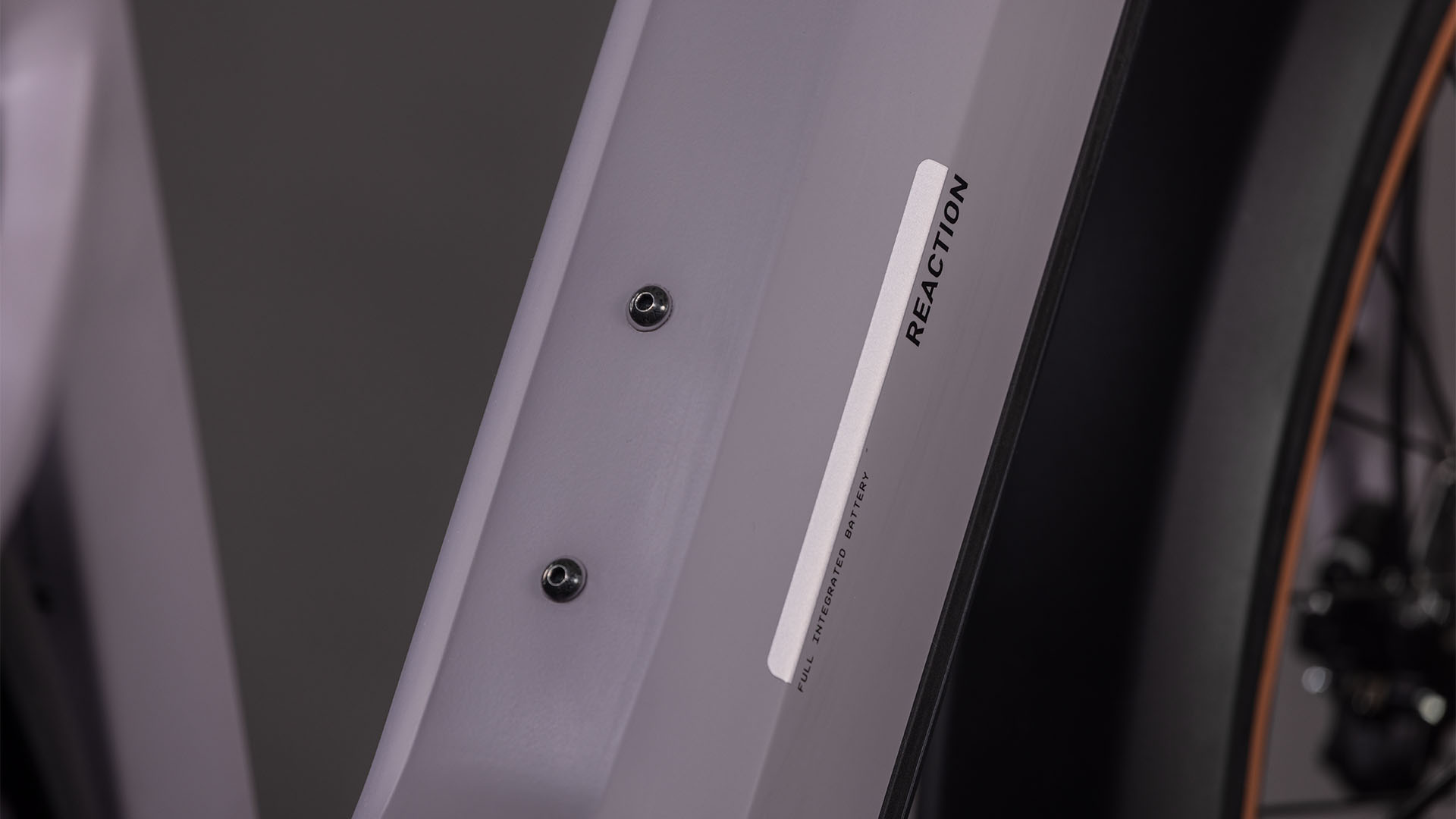 BICICLETA ELECTRICA CUBE REACTION HYBRID PERFORMANCE 600 FE EASY ENTRY PLUMGREY BLACK 2026 cadru M (18") - roti 29 [2]