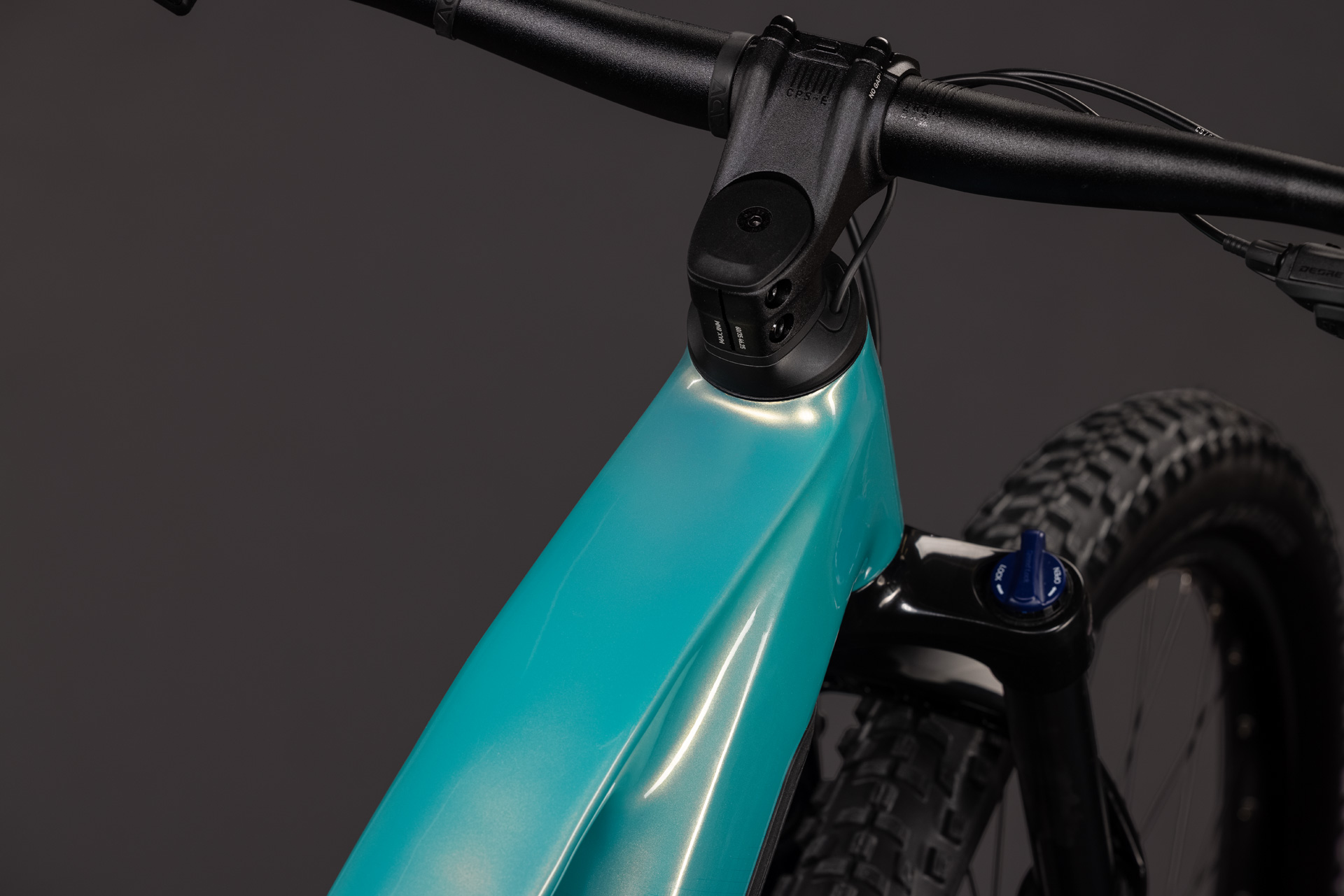 BICICLETA ELECTRICA CUBE REACTION HYBRID PERFORMANCE 720 MALDIVIAN BLACK 2027 cadru S (16") - roti 27.5 [1]