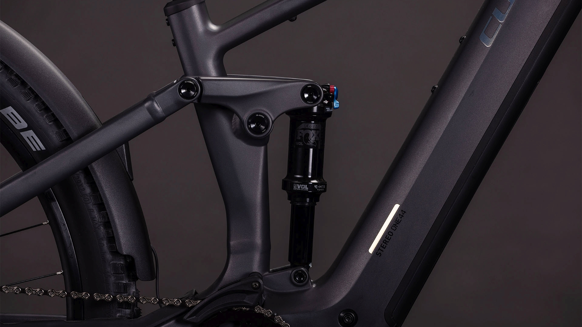 BICICLETA ELECTRICA CUBE STEREO HYBRID ONE44 EXC 800 FE IRONGREY CHROME 2026 cadru XL (22") - roti 29 [3]