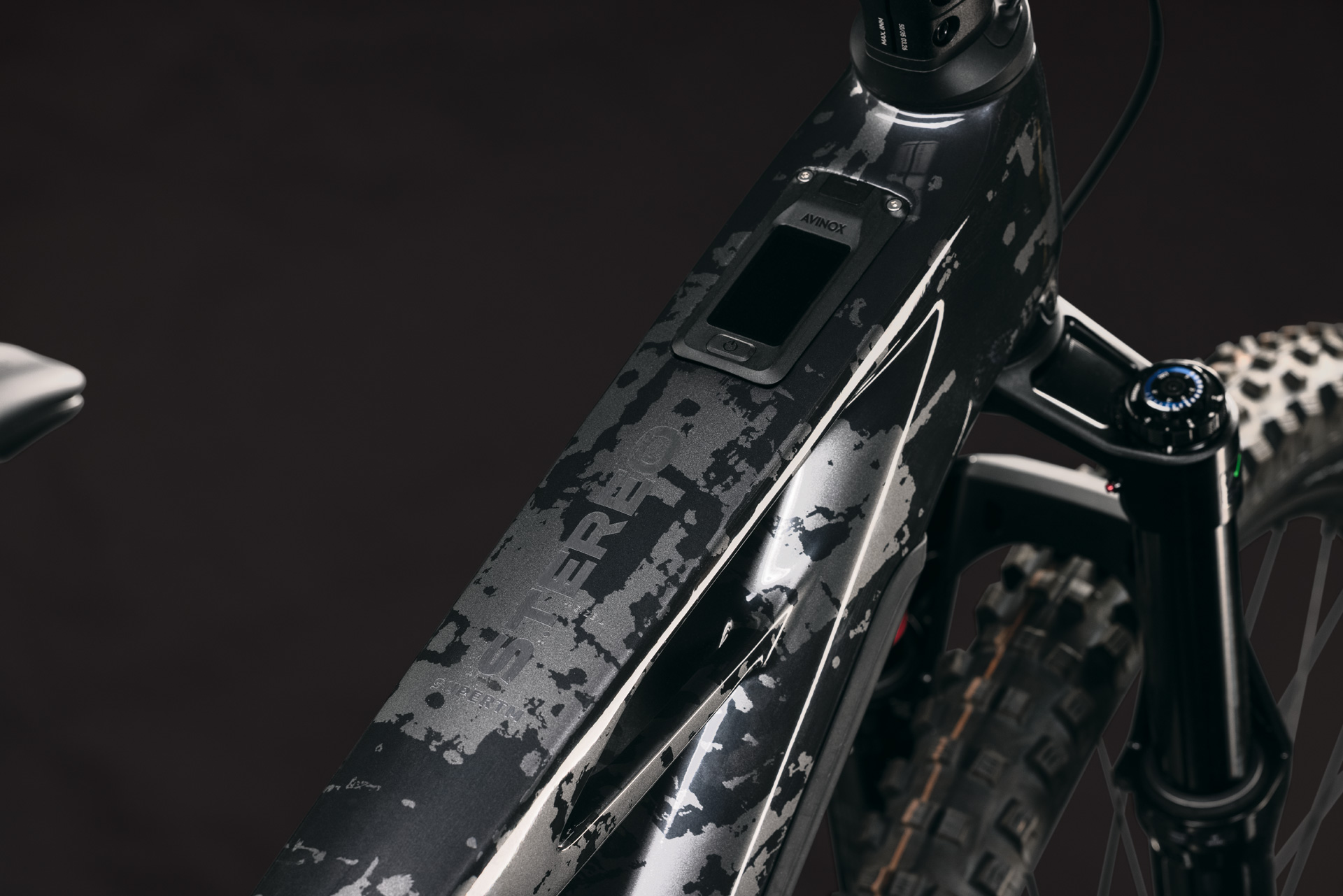BICICLETA ELECTRICA CUBE STEREO HYBRID ONE44 HPC SUPER TM 800 GRAPHITEGLITCH GREY 2027 cadru M (18") - roti 29 [1]