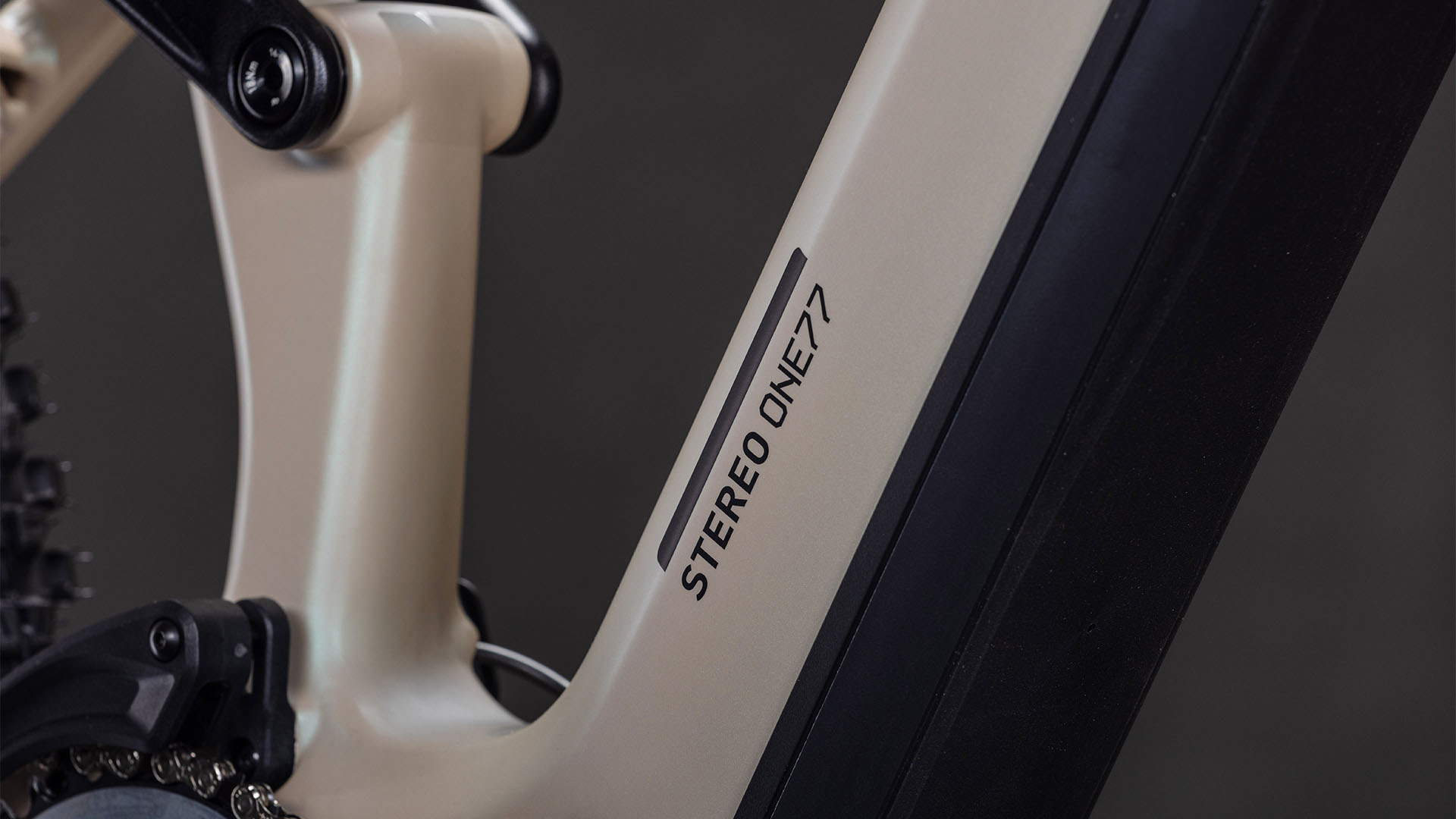 BICICLETA ELECTRICA CUBE STEREO HYBRID ONE77 HPC SLX 800 GLINTSAND BLACK 2026 XL [4]