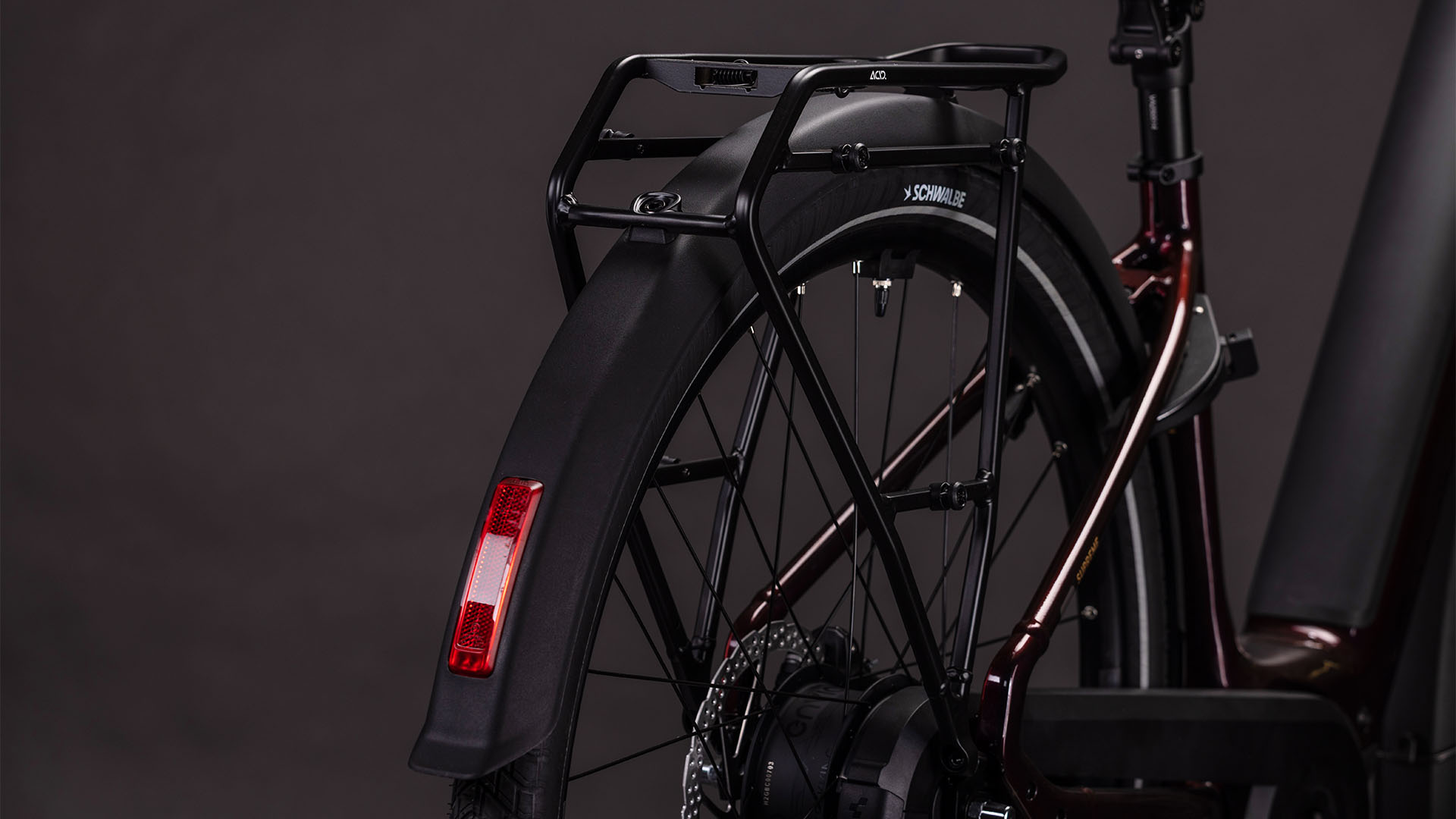 BICICLETA ELECTRICA CUBE SUPREME HYBRID COMFORT PRO 600 EASY ENTRY SOLARECLIPSE GOLD 2026 42 cm [3]