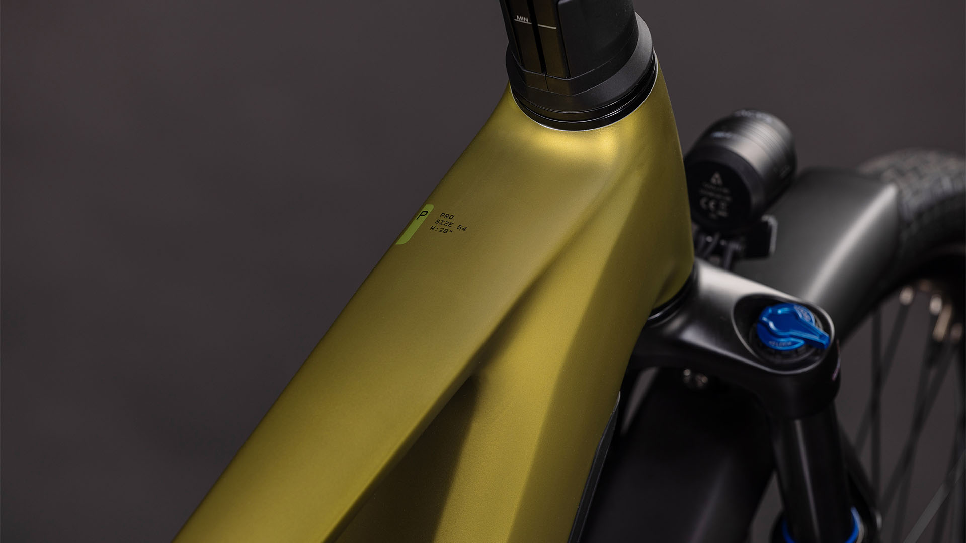 BICICLETA ELECTRICA CUBE TOURING HYBRID PRO 800 GOLDENLIME BLACK 2026 58 cm [1]