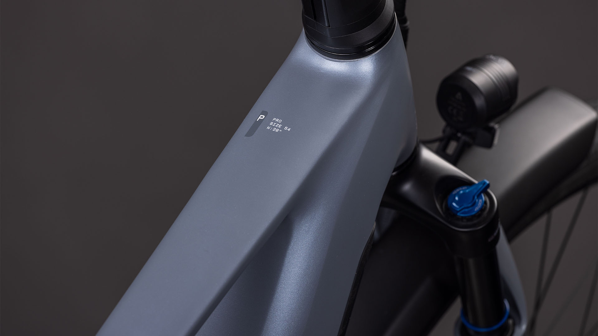 BICICLETA ELECTRICA CUBE TOURING HYBRID PRO 800 PEARLGREY GREY 2026 50 cm [2]