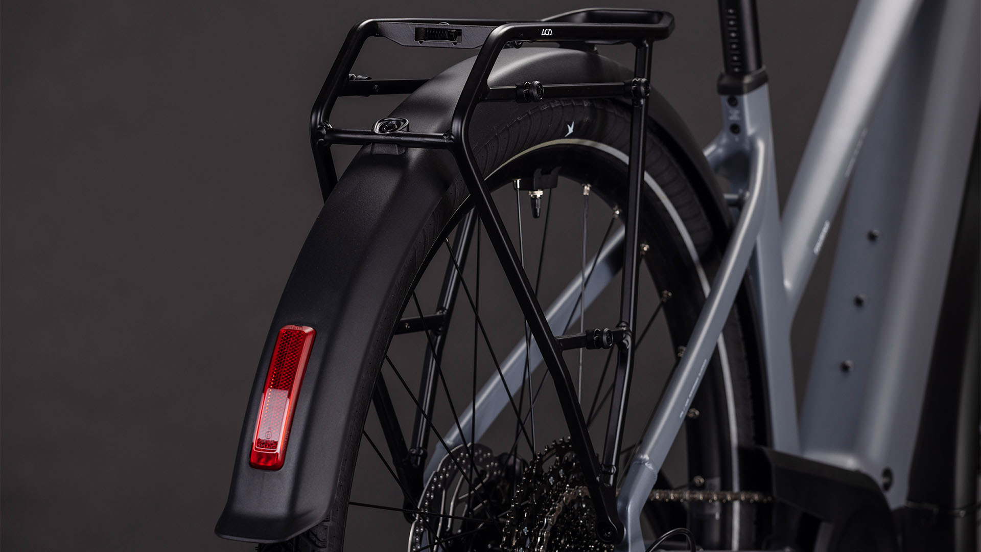 BICICLETA ELECTRICA CUBE TOURING HYBRID PRO 800 TRAPEZE PEARLGREY GREY 2026 46 cm [2]