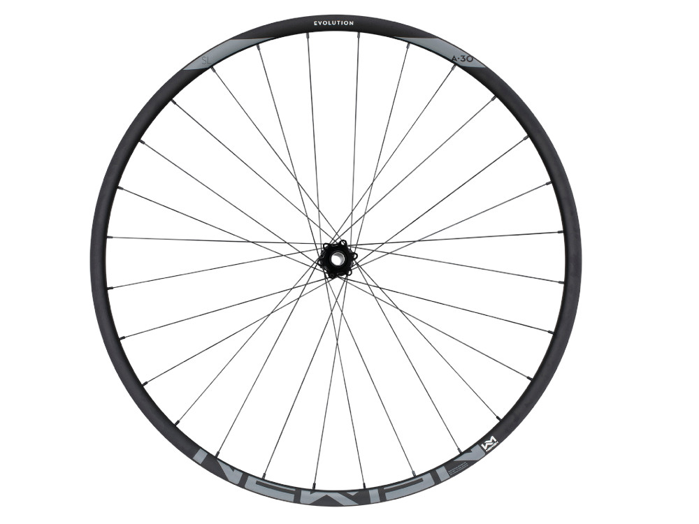 ROATA FATA NEWMEN EVOLUTION SL A.30 ALUMINIU 15X110 IS 6 BOLT 28H FADE 29INCH [1]