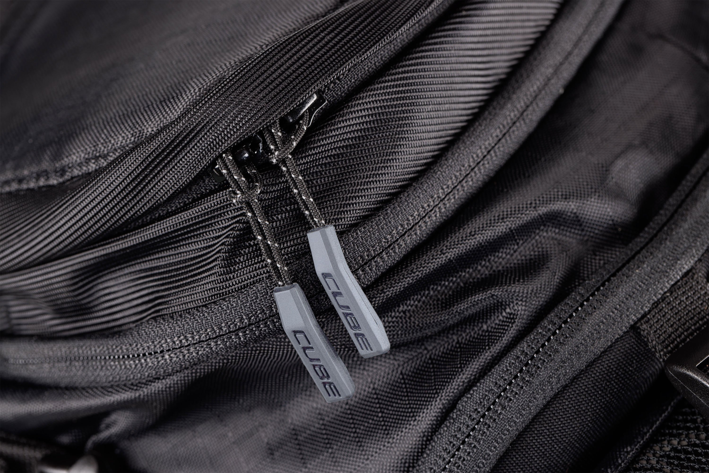 SNUR FERMOAR CUBE ZIPPER PULLER GREY Large [2]