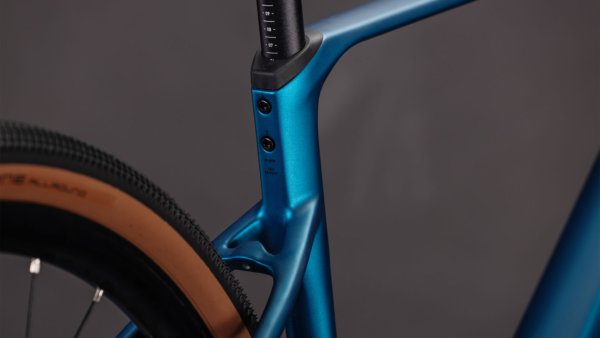 Trekking-Oras BICICLETA CUBE NULANE C:62 SLX ELECTRICBLUE BL