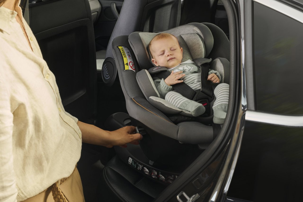 Scaun auto rotativ cu baza isofix Chicco Seat 105 i-Size, Posh