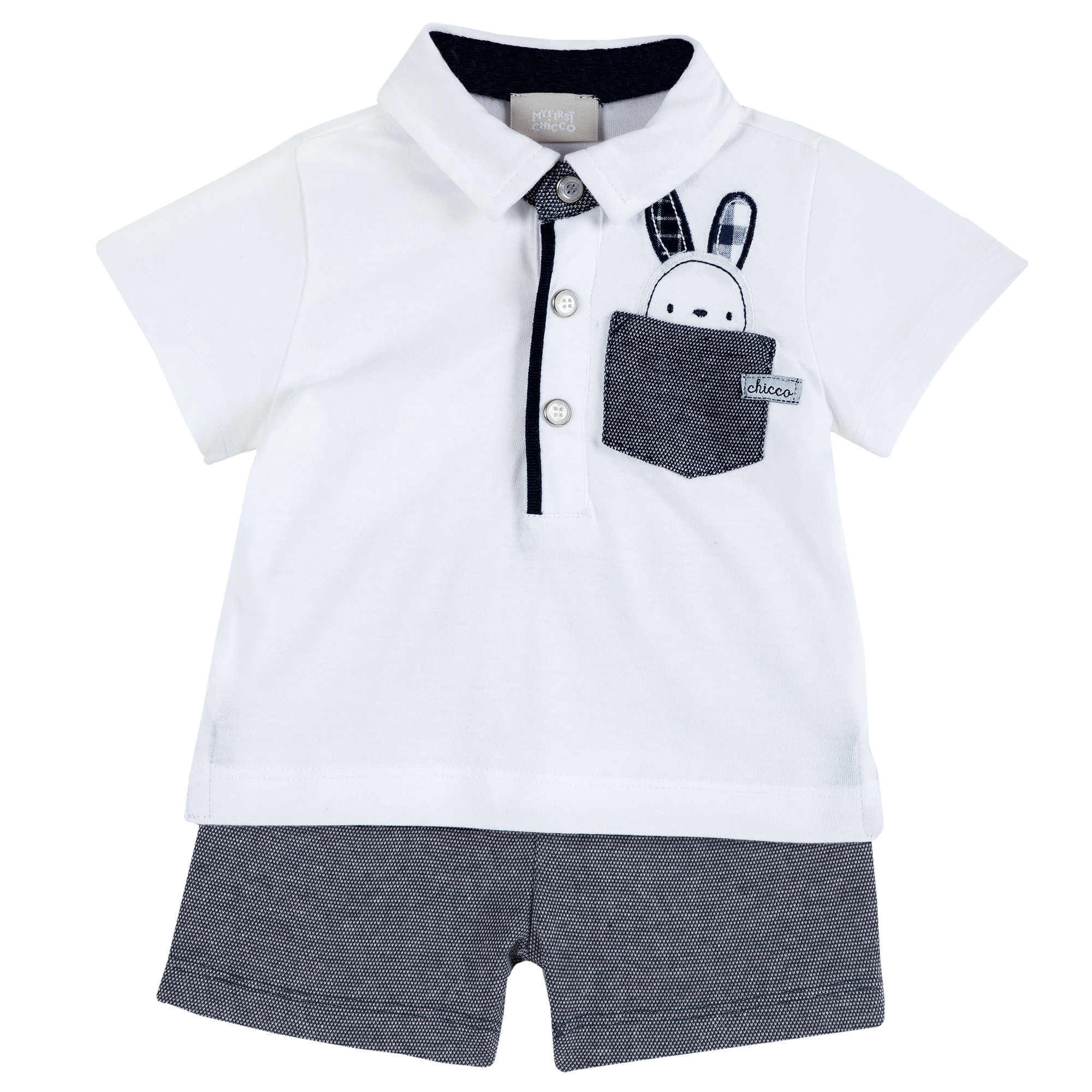 Set tricou si pantalon scurt pentru copii, Chicco, alb cu albastru inchis, 77895