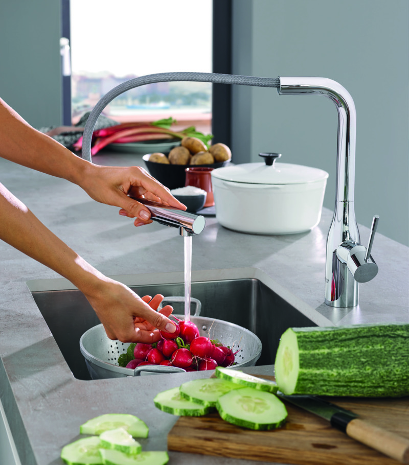 Baterie bucatarie Grohe 30504000, 1 bar, 348 mm, 204 mm, 1 orificii instalare, 2 sprayuri, 180 unghi pivotare, Crom