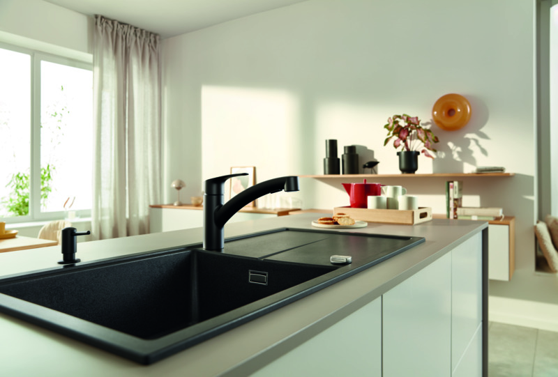 Baterie bucatarie Grohe 303052431, 1 bar, 181 mm, 227 mm, 1 orificii instalare, 2 sprayuri, 180 unghi pivotare, Negru